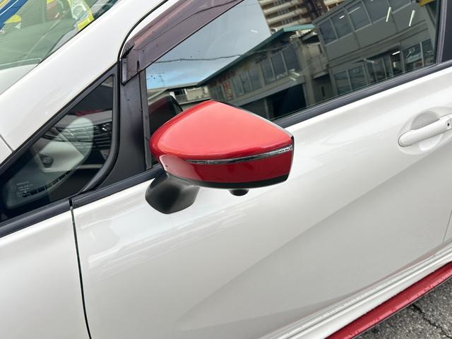 ノート ｅ－パワーニスモ　純正メモリーナビ　フルセグＴＶ　アラウンドビューカメラ　エマージェンシーブレーキ　デジタルインナーミラー　ＬＥＤヘッドライト　ＬＥＤフォグライト　ＬＫＡ　ＴＲＣ　ＥＴＣ　クリアランスソナー（19枚目）