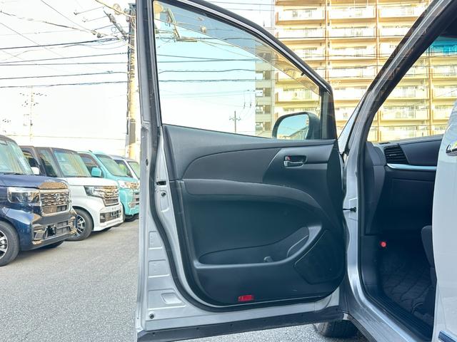 エスティマハイブリッド アエラス　純正メモリーナビ　フルセグＴＶ　バックカメラ　両側パワースライドドア　パワーバックドア　ＬＥＤヘッドライト　ＬＥＤフォグ　ドライブレコーダー　トヨタセーフティーセンス　プッシュスタート　スマートキー（22枚目）