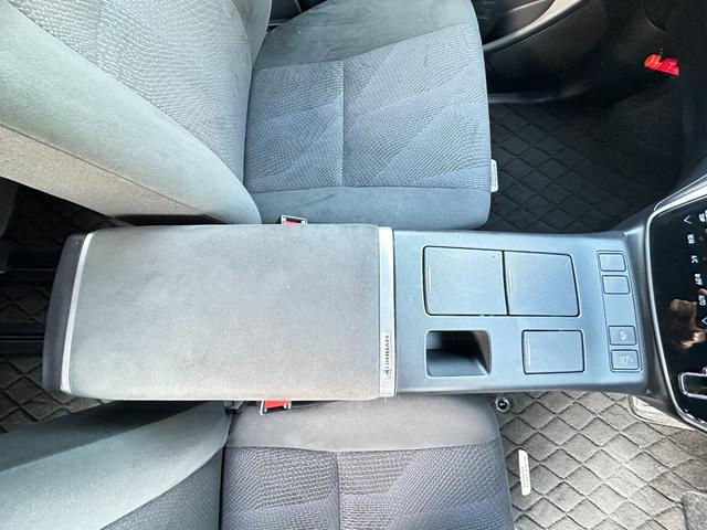 エスティマハイブリッド アエラス　純正メモリーナビ　フルセグＴＶ　バックカメラ　両側パワースライドドア　パワーバックドア　ＬＥＤヘッドライト　ＬＥＤフォグ　ドライブレコーダー　トヨタセーフティーセンス　プッシュスタート　スマートキー（37枚目）