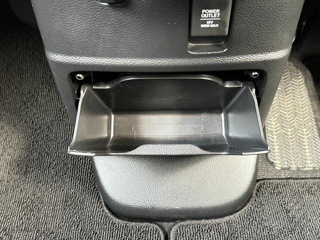 Ｎ－ＢＯＸカスタム Ｌターボ　４ＷＤ　ターボ　純正メモリーナビ　Ｂカメラ　両側Ｐスライド　前後ドラレコ　レーダークルーズ　ハーフレザー　ＬＫＡ　ＴＲＣ　ＥＴＣ　電動パーキング　シートヒーター　ＬＥＤヘッドライト　ＬＥＤフォグライト（41枚目）