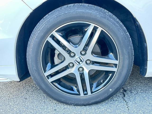 オデッセイ アブソルート・２０ｔｈアニバーサリー　あんしんパッケージ　純正８ｉｎメモリーナビＴＶ　バックカメラ　後席ＦＤモニター　両側パワースライド　前後ドラレコ　ＬＥＤライト　フォグ　ハーフレザーパワーシート　クルーズＣ　ＣＴＢＡ　ＴＲＣ　ＥＴＣ（22枚目）