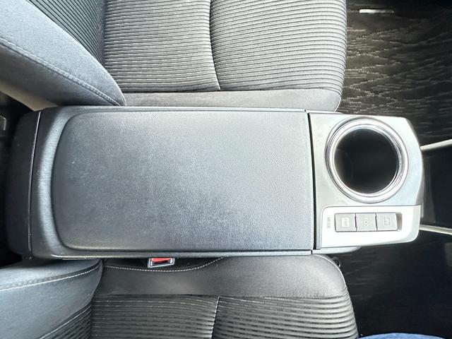 プリウスアルファ Ｓツーリングセレクション　イクリプス９ｉｎメモリーナビＴＶ　バックカメラ　ＬＥＤライト　ＬＥＤフォグ　社外１７ｉｎアルミ　クリアランスソナー　ドラレコ　ステアリングスイッチ　プッシュスタート　スマートキー　ＴＲＣ　ＥＴＣ（44枚目）