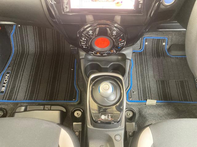FullHD運転録画GPS 禁煙 eパワーX 衝突回避支援 車線逸脱警報 インテリジェントエマージェンシーブレーキ アランドビュースマートモニター フルセグTV BluetoothUSB音楽録音 前方歩行者検知踏み間違い衝突防止 マルチラゲッジボード 禁煙車(22枚目)