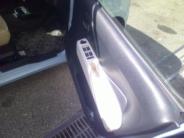 ミラココア 禁煙 COCOAプラスX バックモニターETC車載器ナビTV スマートキー ルーフレール フォグランプ 防犯セキュリティ 両側バニティーミラー装備 KFタイミングチェーン水冷直列3気筒DOHC12バルブ 2023年タイヤ 禁煙車(37枚目)