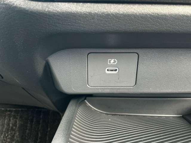 ノート 1.2 X 当社元試乗車 ナビ HDMI Bluetooth ETC リアカメラ 衝突被害軽減ブレ-キ ETC付 禁煙車 LEDヘッドライト レーンアシスト インテリジェントキー ワンオーナー ドラレコ アイドリングストップ 整備記録簿 盗難防止システム ワンセグTV(14枚目)