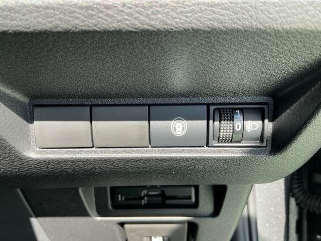 ノート 1.2 X 当社元試乗車 ナビ ETC2.0 ドラレコ ア リアカメラ 衝突被害軽減ブレ-キ 全方位カメラ ETC付 LEDヘッドライト レーンアシスト インテリジェントキー ワンオーナー ドラレコ アイドリングストップ 整備記録簿 盗難防止システム TVナビ(17枚目)