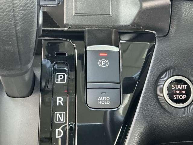 ルークス 660 ハイウェイスターGターボ アーバンクロム プロパイロット エディション 当社元試乗車 ナビ ETC2.0 プロパイロッ インテリジェントキー アルミホイール 記録簿 レーダークルーズコントロール セキュリティ LEDヘッドライト アイドリングストップ サイドカメラ レーンキープアシスト メモリーナビ エアコン ETC(9枚目)