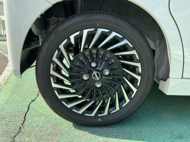 ルークス 660 ハイウェイスターGターボ アーバンクロム プロパイロット エディション 当社元試乗車 ナビ ETC2.0 プロパイロッ インテリジェントキー アルミホイール 記録簿 レーダークルーズコントロール セキュリティ LEDヘッドライト アイドリングストップ サイドカメラ レーンキープアシスト メモリーナビ エアコン ETC(19枚目)