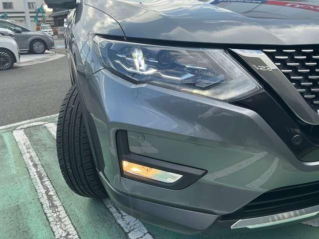 エクストレイル 2.0 20Xi 2列車 4WD プロパイロット ナビ アップルカープレイ セキュリティ リアカメラ 追従クルーズ LED ドライブレコーダ インテリジェントキー LDW サイドカメラ ETC Aストップ AAC ナビ&TV メモリーナビ キーフリー アルミホイール ABS(19枚目)