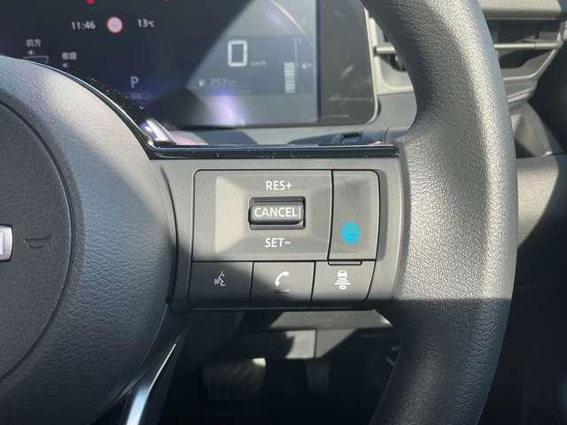 ノート 　当社元試乗車　ナビ　ＥＴＣ２．０　プロパイロット　アップルカープレイ　アダプティブＬＥＤヘッドライト　ＨＤＭＩ　アラウンドビューモニター　ブラインドスポットモニター（12枚目）