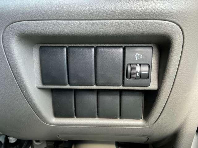 エブリイ 　車椅子移動車　助手席側リアシート付　ポータブルナビ　ラジオチューナー（9枚目）