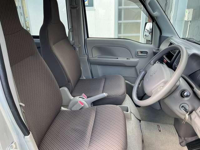 エブリイ 　車椅子移動車　助手席側リアシート付　ポータブルナビ　ラジオチューナー（12枚目）