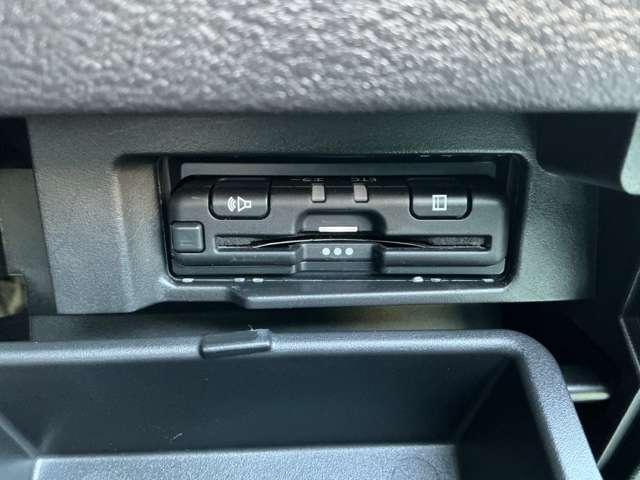 セレナ ハイウェイスターV ナビ ETC アラウンドビューモニター プロパイロット ブラインドスポットモニター ハンズフリースライドドア(14枚目)