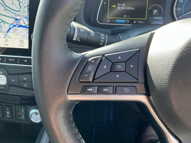 �i�r�̉��ʂȂǎԗ������茳�ő���ł���n���h���X�C�b�`�t���B