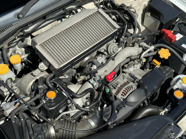 インプレッサ ＷＲＸ　／５ＭＴ／ＥＪ２０／ターボ／ストラーダナビ／ミュージックサーバー／ＤＶＤ再生／ディスチャージ／キーレス／オートＡＣ／革巻ステアリング（39枚目）