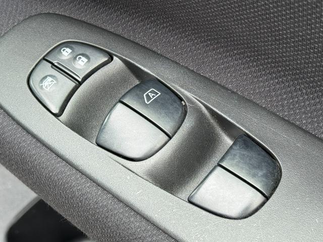 セレナ ハイウェイスター　Ｓ－ハイブリッド　／２６後期／後席モニターフルセグ／Ｂｌｕｅｔｏｏｔｈ／ＤＶＤ再生／バックカメラ／両側電動スライド／インテリジェントキー／キセノンヘッドライト／ＥＴＣ（68枚目）