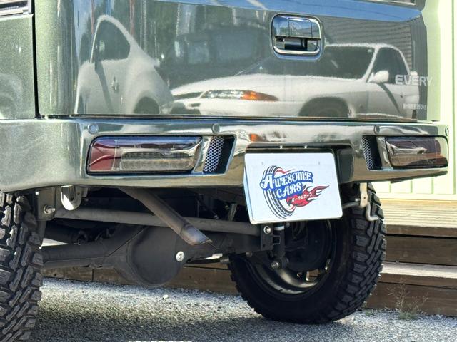 エブリイ ジョインターボ　／ターボ／禁煙車／衝突防止／車線逸脱防止／リフトＵＰ／フロントリアショートバンパー／ＸＴＲＥＭＥ－Ｊ　１４ＡＷ／ＡＴタイヤ／ＬＥＤリアウインカー／組立式トランクラックセット／８インチナビ／フルセグ（7枚目）