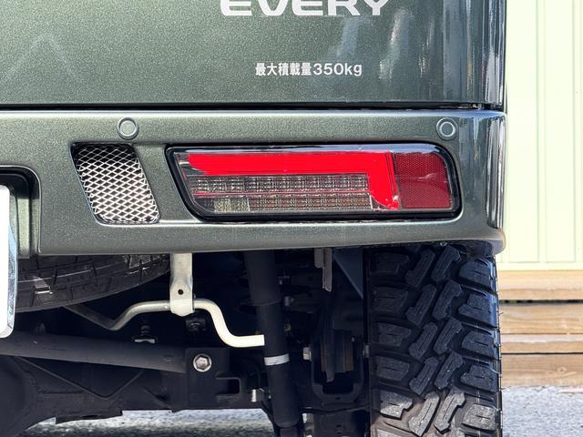 エブリイ ジョインターボ　／ターボ／禁煙車／衝突防止／車線逸脱防止／リフトＵＰ／フロントリアショートバンパー／ＸＴＲＥＭＥ－Ｊ　１４ＡＷ／ＡＴタイヤ／ＬＥＤリアウインカー／組立式トランクラックセット／８インチナビ／フルセグ（29枚目）