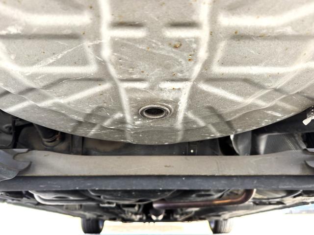 ノート Ｘ　ＤＩＧ－Ｓ　／ローダウン／Ｏｘｉｇｉｎ　１８Ｃｏｎｃａｖｅ１７ＡＷ／リアスポイラー／メッキグリル／社外マフラー／インテリジェントキー／フルセグナビ／アイドリングストップ／ＥＴＣ／（80枚目）