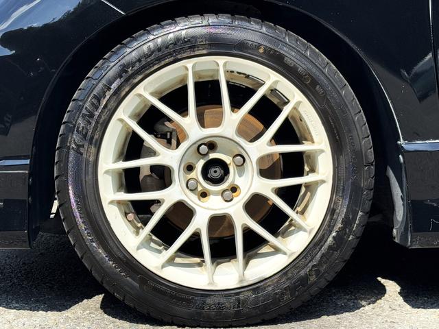 フィット RS /後期/6MT/APEXIマフラー/16AW/ローダウン/無限ステアリング/カーボン調シート/リアスポイラー/TV/Bluetooth/CD/AUX/オートライト/オートAC/ETC/キーレスエントリ(33枚目)