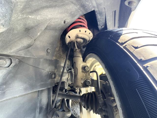 フィット RS /後期/6MT/APEXIマフラー/16AW/ローダウン/無限ステアリング/カーボン調シート/リアスポイラー/TV/Bluetooth/CD/AUX/オートライト/オートAC/ETC/キーレスエントリ(35枚目)