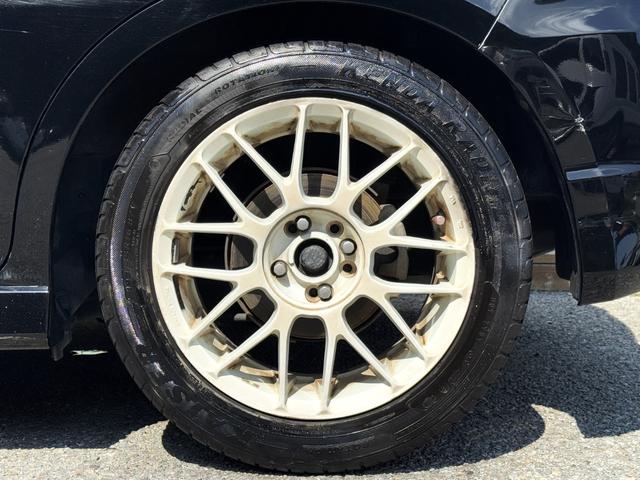 フィット RS /後期/6MT/APEXIマフラー/16AW/ローダウン/無限ステアリング/カーボン調シート/リアスポイラー/TV/Bluetooth/CD/AUX/オートライト/オートAC/ETC/キーレスエントリ(36枚目)