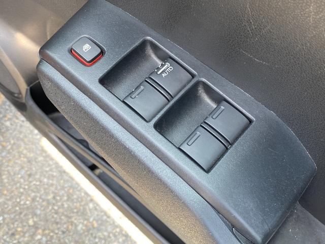 フィット RS /後期/6MT/APEXIマフラー/16AW/ローダウン/無限ステアリング/カーボン調シート/リアスポイラー/TV/Bluetooth/CD/AUX/オートライト/オートAC/ETC/キーレスエントリ(55枚目)