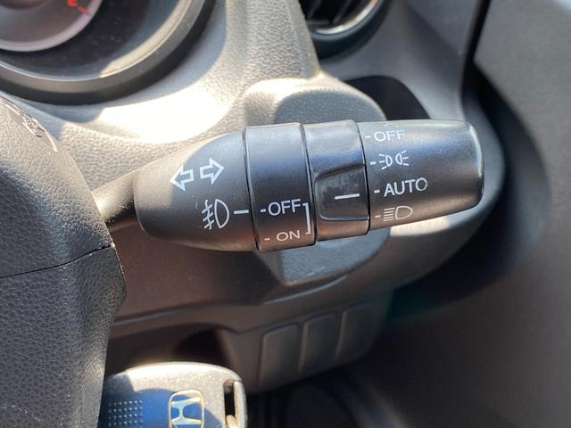 フィット RS /後期/6MT/APEXIマフラー/16AW/ローダウン/無限ステアリング/カーボン調シート/リアスポイラー/TV/Bluetooth/CD/AUX/オートライト/オートAC/ETC/キーレスエントリ(57枚目)