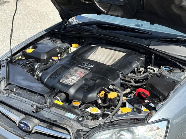 レガシィB4 2.0GT /5MT/spec B18AW/水平対向/HIDヘッドライト/キーレスエントリー/パワーシート/革巻きMOMOステアリング/記録簿8枚有/(7枚目)