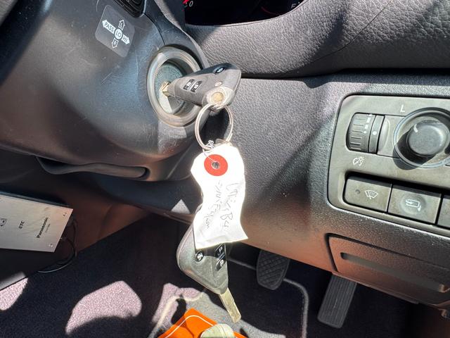 レガシィB4 2.0GT /5MT/spec B18AW/水平対向/HIDヘッドライト/キーレスエントリー/パワーシート/革巻きMOMOステアリング/記録簿8枚有/(18枚目)