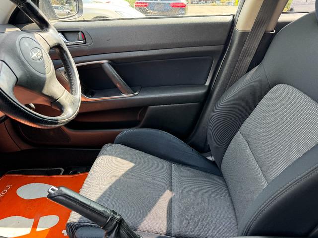 レガシィB4 2.0GT /5MT/spec B18AW/水平対向/HIDヘッドライト/キーレスエントリー/パワーシート/革巻きMOMOステアリング/記録簿8枚有/(26枚目)