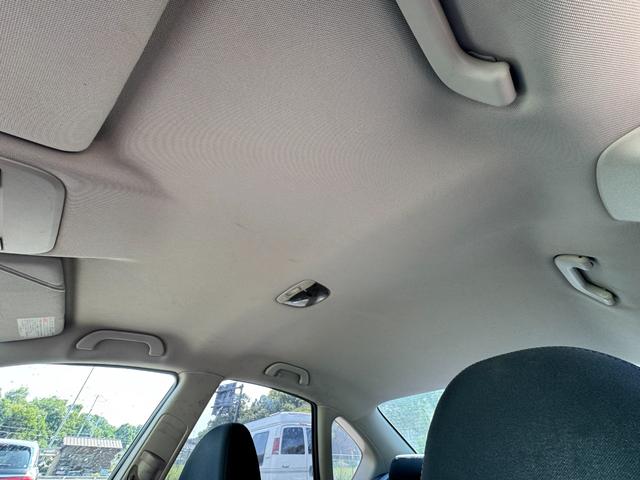 レガシィB4 2.0GT /5MT/spec B18AW/水平対向/HIDヘッドライト/キーレスエントリー/パワーシート/革巻きMOMOステアリング/記録簿8枚有/(32枚目)