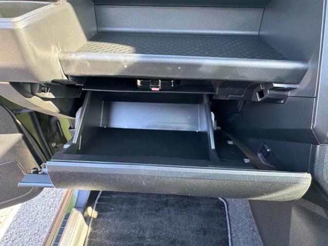 タフト Ｇ　クロムベンチャー　／禁煙車／スカイフィールトップ／純正ナビ／ＴＶ／Ｂｌｕｅｔｏｏｔｈ／ＤＶＤ／バックカメラ／スマートキー／ＬＥＤヘッドライト／電動パーキング／前席シートヒーター／パーキングセンサー／オートＡＣ（66枚目）