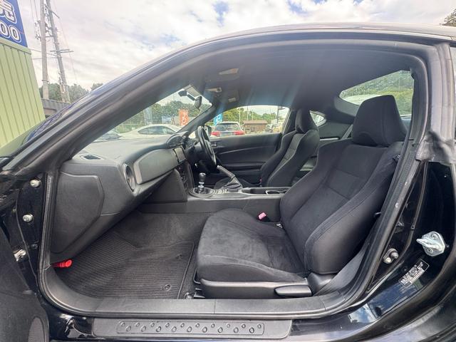BRZ R /6MT/記録簿/16インチホイール/フルセグ/Bluetooth/キーレスエントリー/エアコン/ETC/(41枚目)
