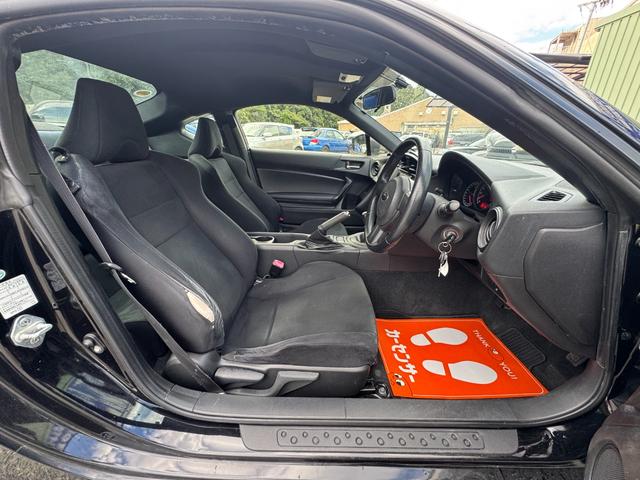 BRZ R /6MT/記録簿/16インチホイール/フルセグ/Bluetooth/キーレスエントリー/エアコン/ETC/(43枚目)