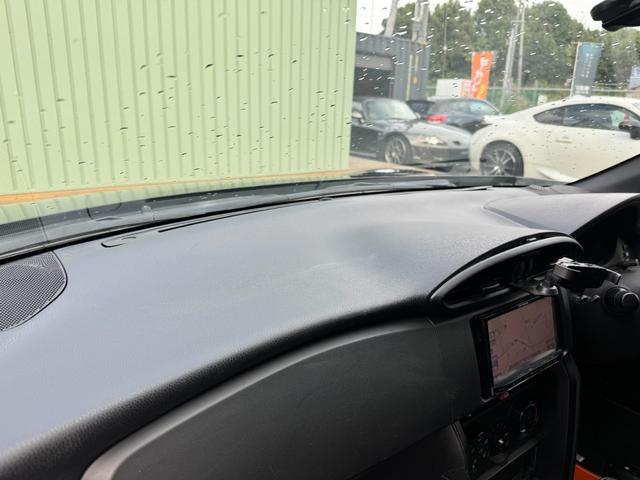 BRZ R /6MT/記録簿/16インチホイール/フルセグ/Bluetooth/キーレスエントリー/エアコン/ETC/(63枚目)