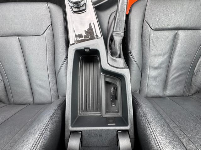 4シリーズ 420iクーペ ラグジュアリー /社外19AW/衝突軽減ブレーキ/黒革シート/シートヒーター/パワーシート/アダプティブクルーズ/ヘッドアップディスプレイ/CLソナー/I-DRIVEナビ/Bluetooth/Bカメラ/スマートキー/(70枚目)