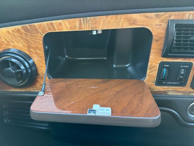 MINI クーパー /禁煙車/革シート/エアコン動作確認/天張り垂れ無し/ETC/12インチクーパーホイール/革巻きステアリング/ウッド調パネル/(62枚目)