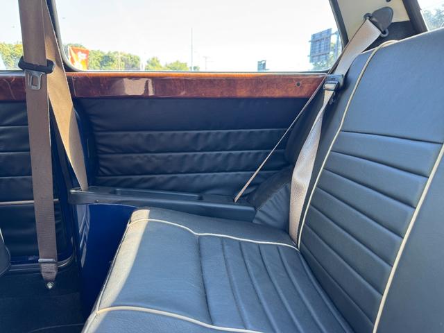 MINI クーパー /禁煙車/革シート/エアコン動作確認/天張り垂れ無し/ETC/12インチクーパーホイール/革巻きステアリング/ウッド調パネル/(70枚目)
