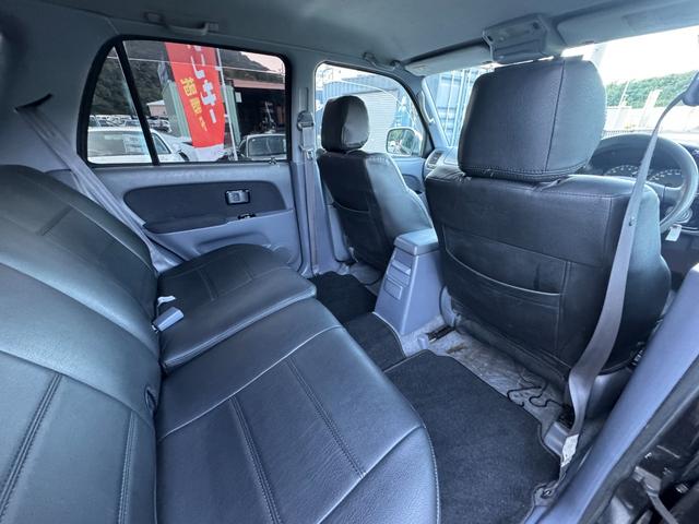 ハイラックスサーフ SSR-X /BFグットリッチ/FUEL16AW/メッキバンパー/背面レス/ルーフレール/フルセグTVナビ/Bluetooth/CD/DVD/キーレスエントリー/黒革調シートカバー/ETC/オートエアコン/(74枚目)