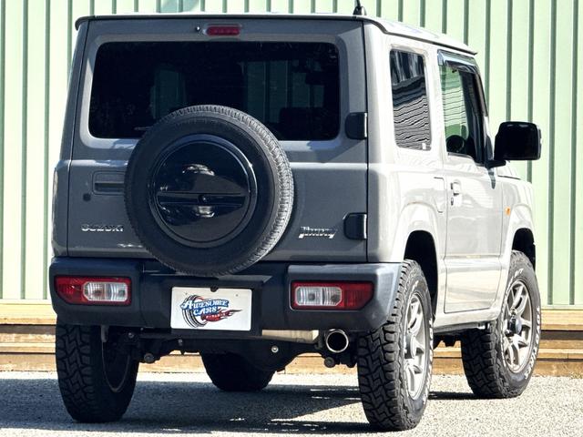 ジムニー XC /1オーナー車/ターボ/衝突軽減/フジツボマフラー/RTタイヤ/クルコン/LEDライト/ケンウッド8インチナビ/フルセグTV/Bluetooth/CD/DVD/Bカメラ/スマートキー/シートヒーター/(2枚目)