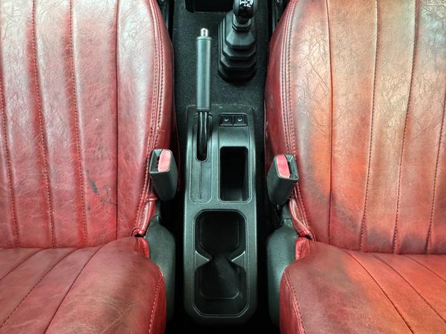 ジムニー XC /1オーナー車/ターボ/衝突軽減/フジツボマフラー/RTタイヤ/クルコン/LEDライト/ケンウッド8インチナビ/フルセグTV/Bluetooth/CD/DVD/Bカメラ/スマートキー/シートヒーター/(71枚目)