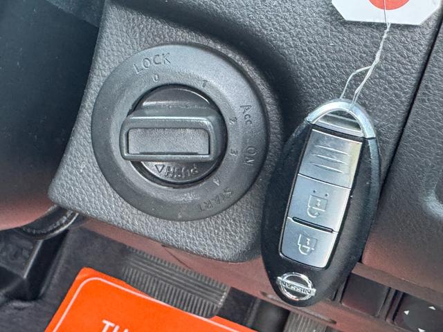 エクストレイル S /リフトUP/ルーフキャリア/ルーフライト/ナルディステアリング/ディスプレイオーディオ/Apple CarPray/Bluetooth/Bカメラ/ATタイヤ/防水シート/シートヒーター/インテリキー(14枚目)