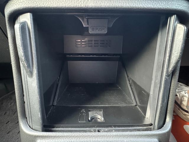 エクストレイル S /リフトUP/ルーフキャリア/ルーフライト/ナルディステアリング/ディスプレイオーディオ/Apple CarPray/Bluetooth/Bカメラ/ATタイヤ/防水シート/シートヒーター/インテリキー(27枚目)