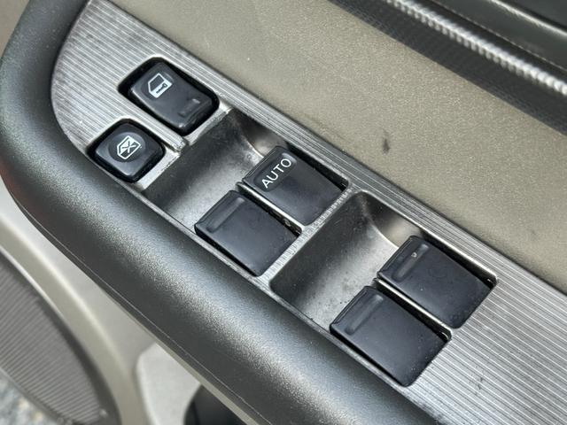 エクストレイル S /リフトUP/ルーフキャリア/ルーフライト/ナルディステアリング/ディスプレイオーディオ/Apple CarPray/Bluetooth/Bカメラ/ATタイヤ/防水シート/シートヒーター/インテリキー(31枚目)