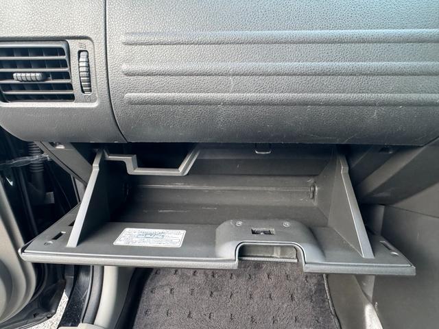 エクストレイル S /リフトUP/ルーフキャリア/ルーフライト/ナルディステアリング/ディスプレイオーディオ/Apple CarPray/Bluetooth/Bカメラ/ATタイヤ/防水シート/シートヒーター/インテリキー(42枚目)