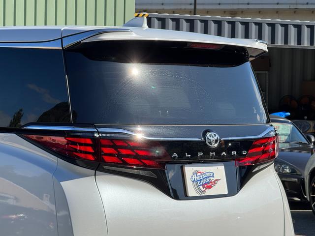 アルファード Z /モデリスタエアロ&マフラー/13.2インチ有機EL後席モニター/トヨタチームメイト/カラーHUD/左右独立ムーンルーフ/デジタルインナーミラー/ラグジュアリーフロアマット/ETC2.0/スペアタイヤ(21枚目)