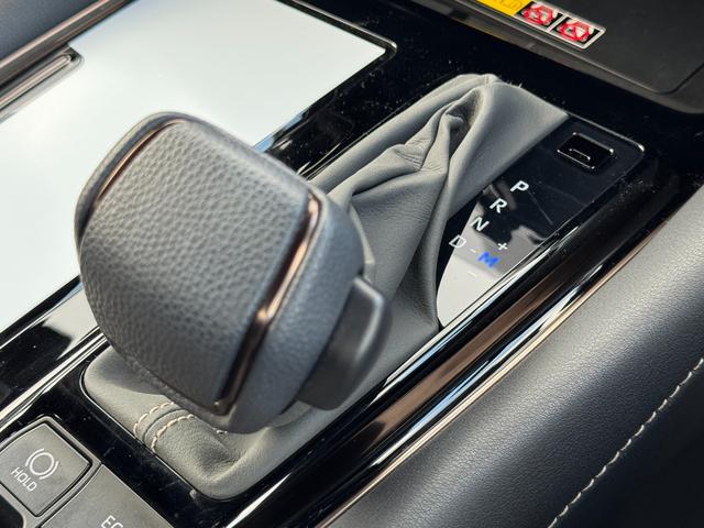 アルファード Z /モデリスタエアロ&マフラー/13.2インチ有機EL後席モニター/トヨタチームメイト/カラーHUD/左右独立ムーンルーフ/デジタルインナーミラー/ラグジュアリーフロアマット/ETC2.0/スペアタイヤ(67枚目)