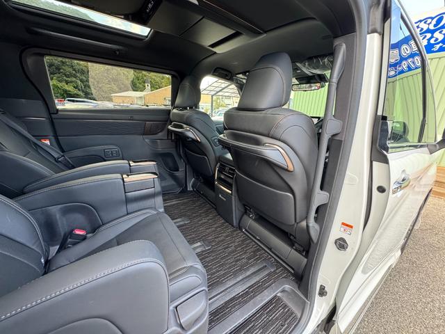 アルファード Z /モデリスタエアロ&マフラー/13.2インチ有機EL後席モニター/トヨタチームメイト/カラーHUD/左右独立ムーンルーフ/デジタルインナーミラー/ラグジュアリーフロアマット/ETC2.0/スペアタイヤ(72枚目)