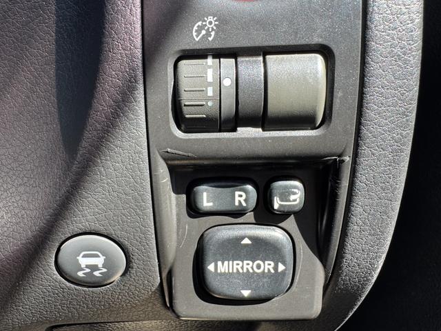 インプレッサ WRX STi /6MT/TB交換済み/spirit車高調/HKSマフラー/ADVANRacing17AW/アルミラジエーター/ZERO SPORTエアクリ/SI-DRIVE/STIリップ/STIRECARO/HID(63枚目)